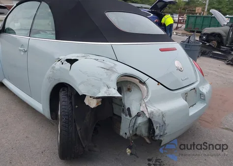 2004 Volkswagen New Beetle Gls 1.8T из США, поврежденный, VIN 3VWCD31Y64M320088